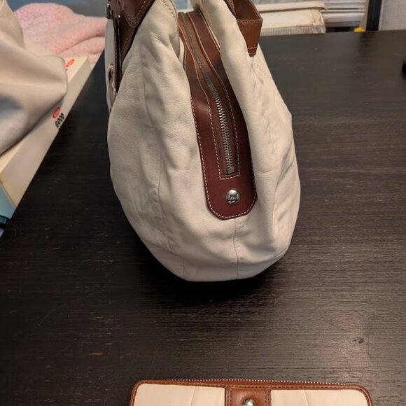 COACH Soho Lynn Leather Hobo Shoulder Handbag + Matching Wallet - Picture 6 of 14